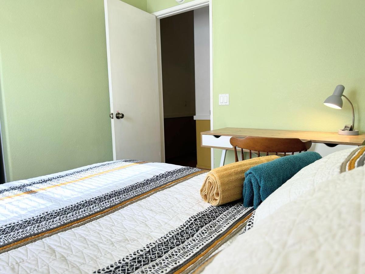 Festive Haven Room Hemet Ngoại thất bức ảnh