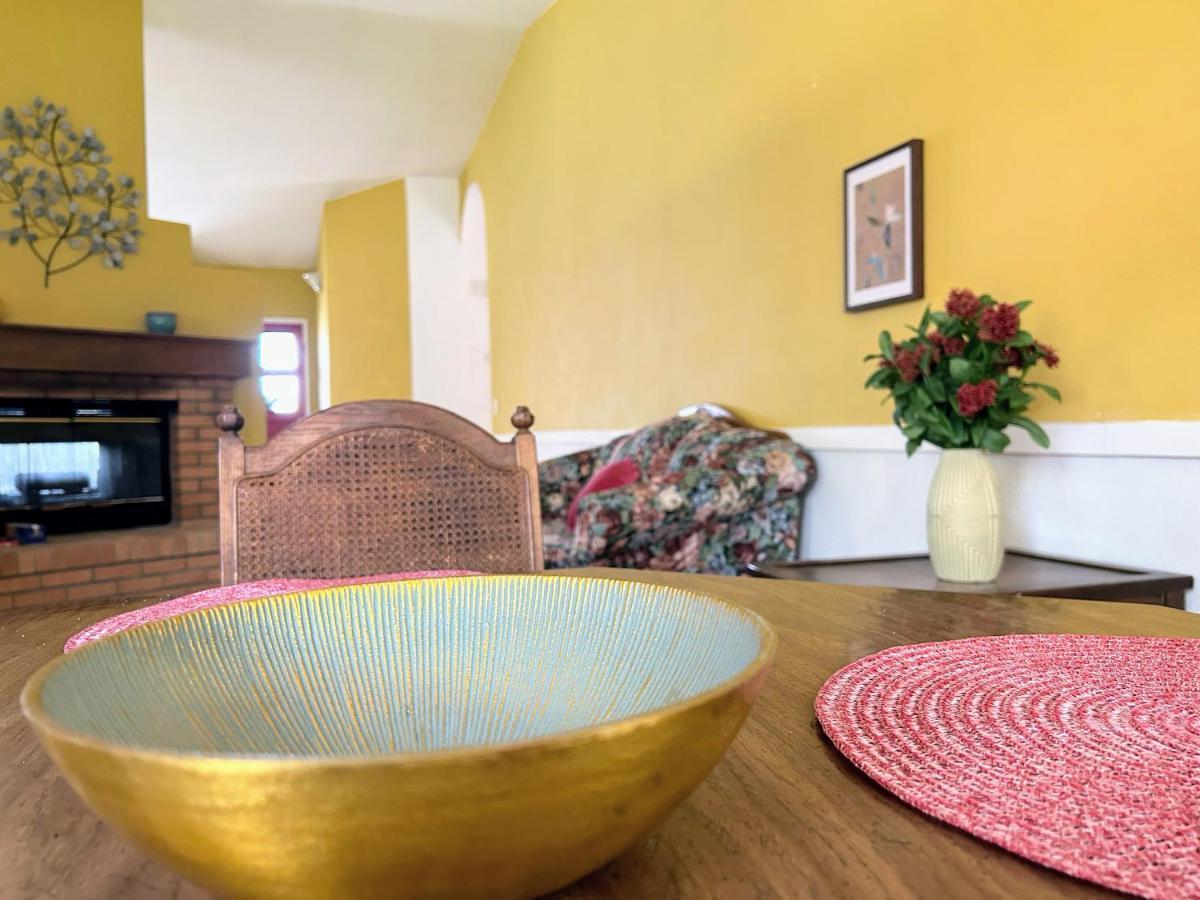 Festive Haven Room Hemet Ngoại thất bức ảnh